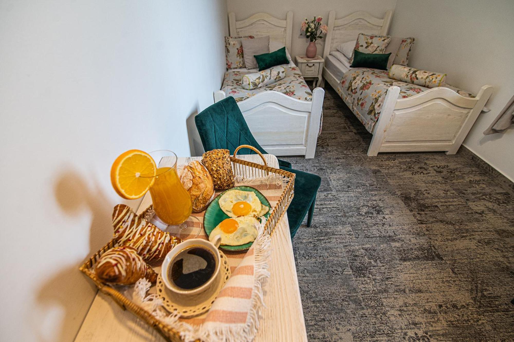 Villa Modra Sikorka Smardzewice Esterno foto