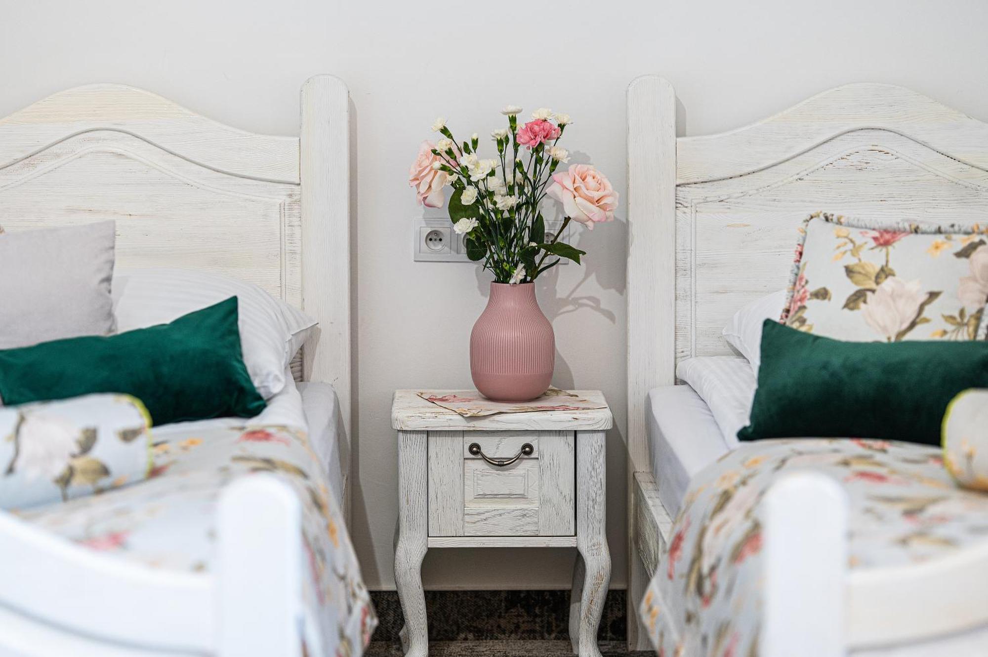 Villa Modra Sikorka Smardzewice Esterno foto